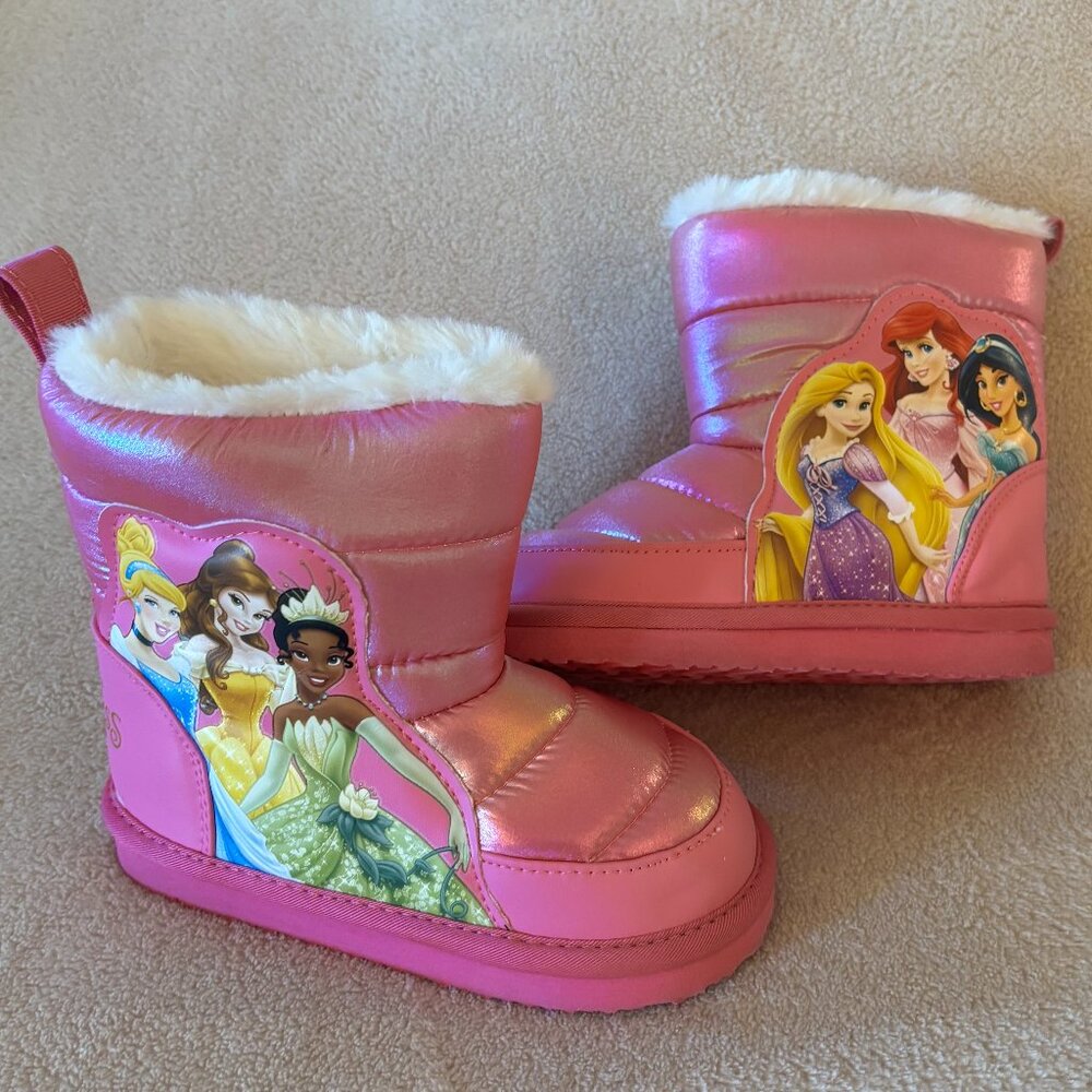 H&M DISNEY PRINCESES Pull-on Toddler Boots Size 9/10 in color Pink